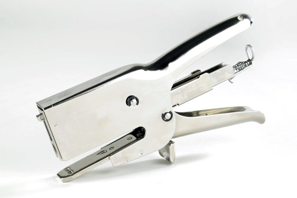 Staple Gun 1
